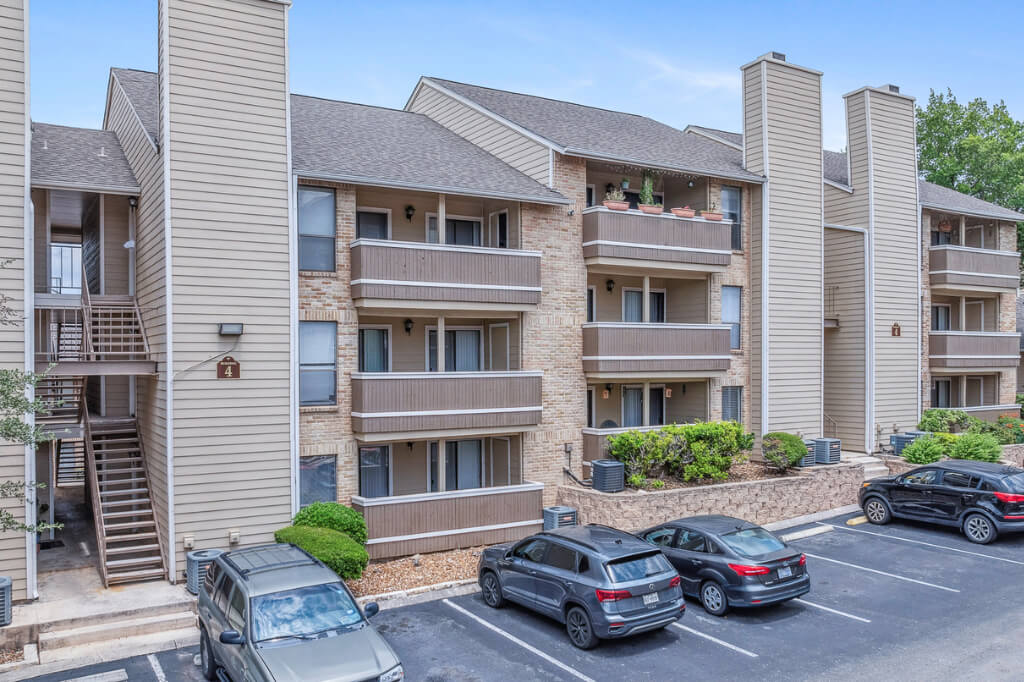 Winston Apartments